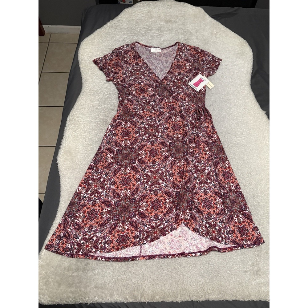 Bobbie Brooks Womens L Wrap Dress Burgundy Paisley Boho Medallion V-Neck NWT
